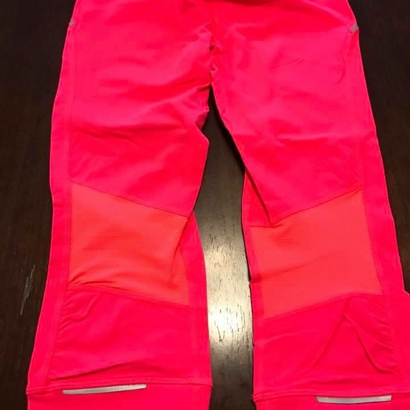 Athleta Capris - Picture 2 of 3